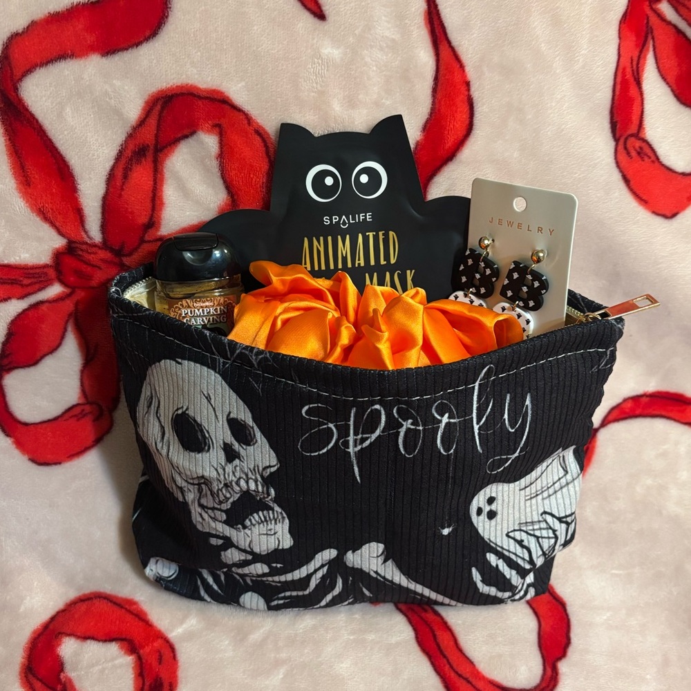 Halloween Gift Set with Spooky skeleton cosmetic pouch